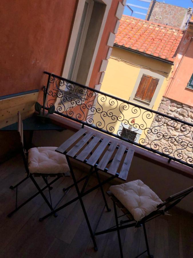 Апартаменты La Piazzetta Капрая Экстерьер фото