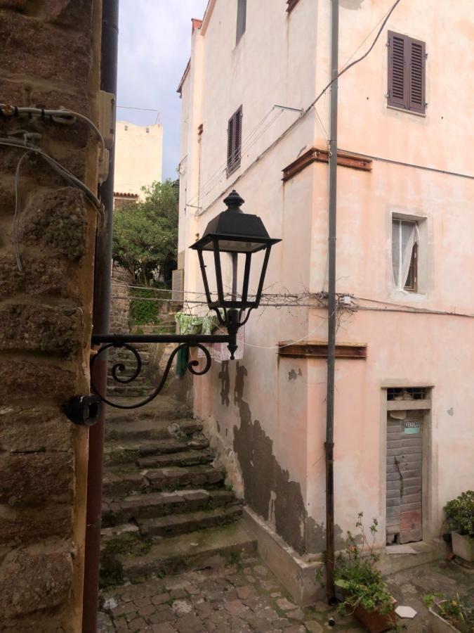 Апартаменты La Piazzetta Капрая Экстерьер фото